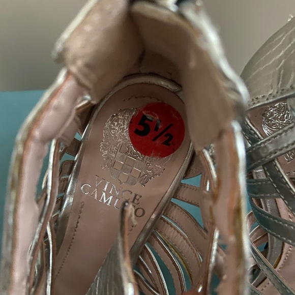 Vince Camuto silver lace up heels size 5.5/6 - Picture 4 of 7
